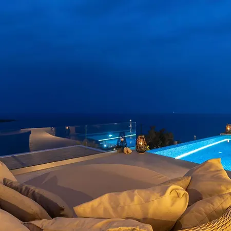 Paoli - Private Pool, Sea View & Jacuzzi Вилла