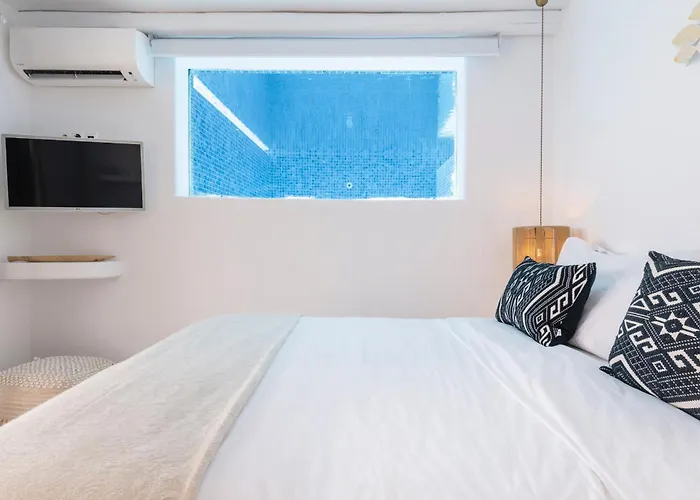 Paoli - Private Pool, Sea View & Jacuzzi Villa *