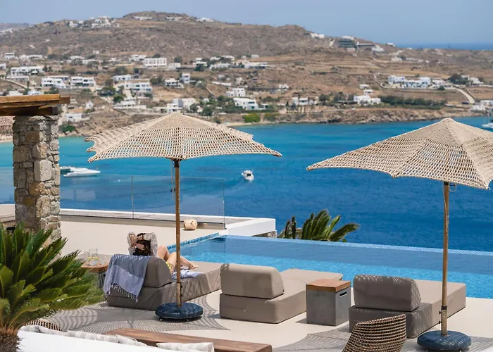 Paoli - Private Pool, Sea View & Jacuzzi Villa Mykonos Town