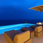 Paoli - Private Pool, Sea View & Jacuzzi Villa Mykonos Town