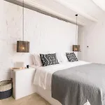 Paoli - Private Pool, Sea View & Jacuzzi Mykonos Town