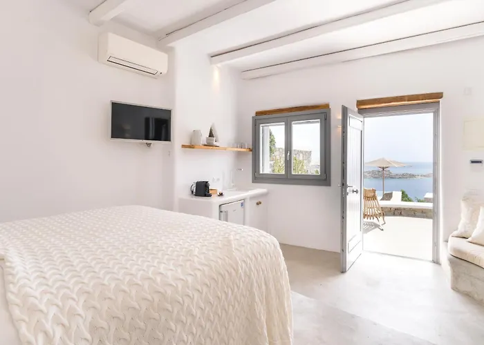 Paoli - Private Pool, Sea View & Jacuzzi Villa *